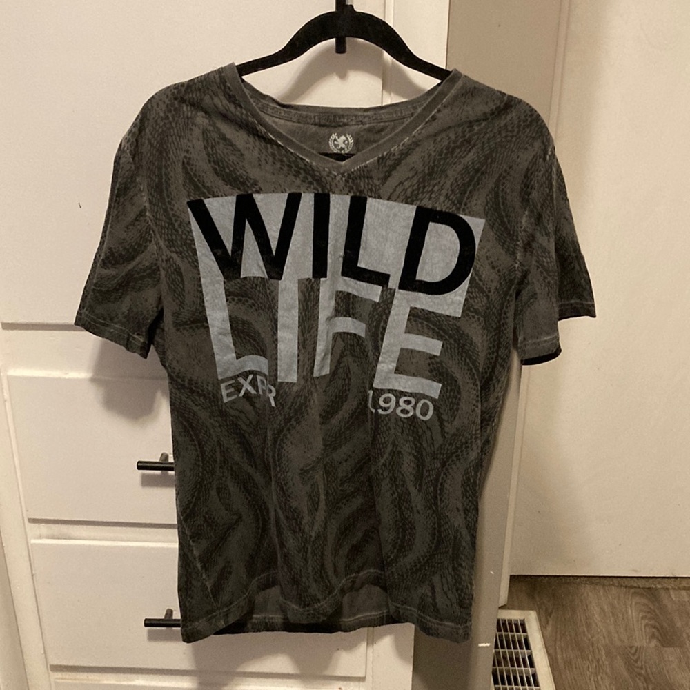 Express Men’s Size Large Grey/Black Graphic V-Neck T-Shirt.